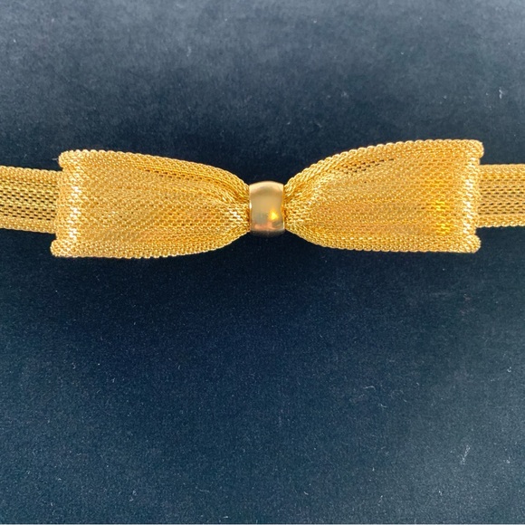 Vtg Women’s Belt Goldtone Metal Mesh with Bow Accent 23.5” Waist Non Adjustable - Picture 7 of 8